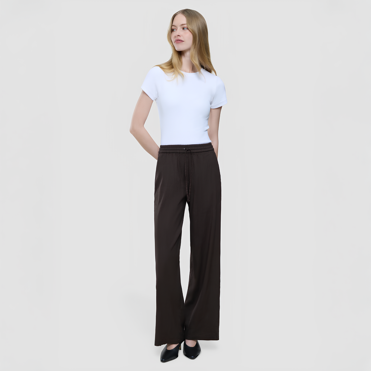 Vera Relaxed Linen Trousers