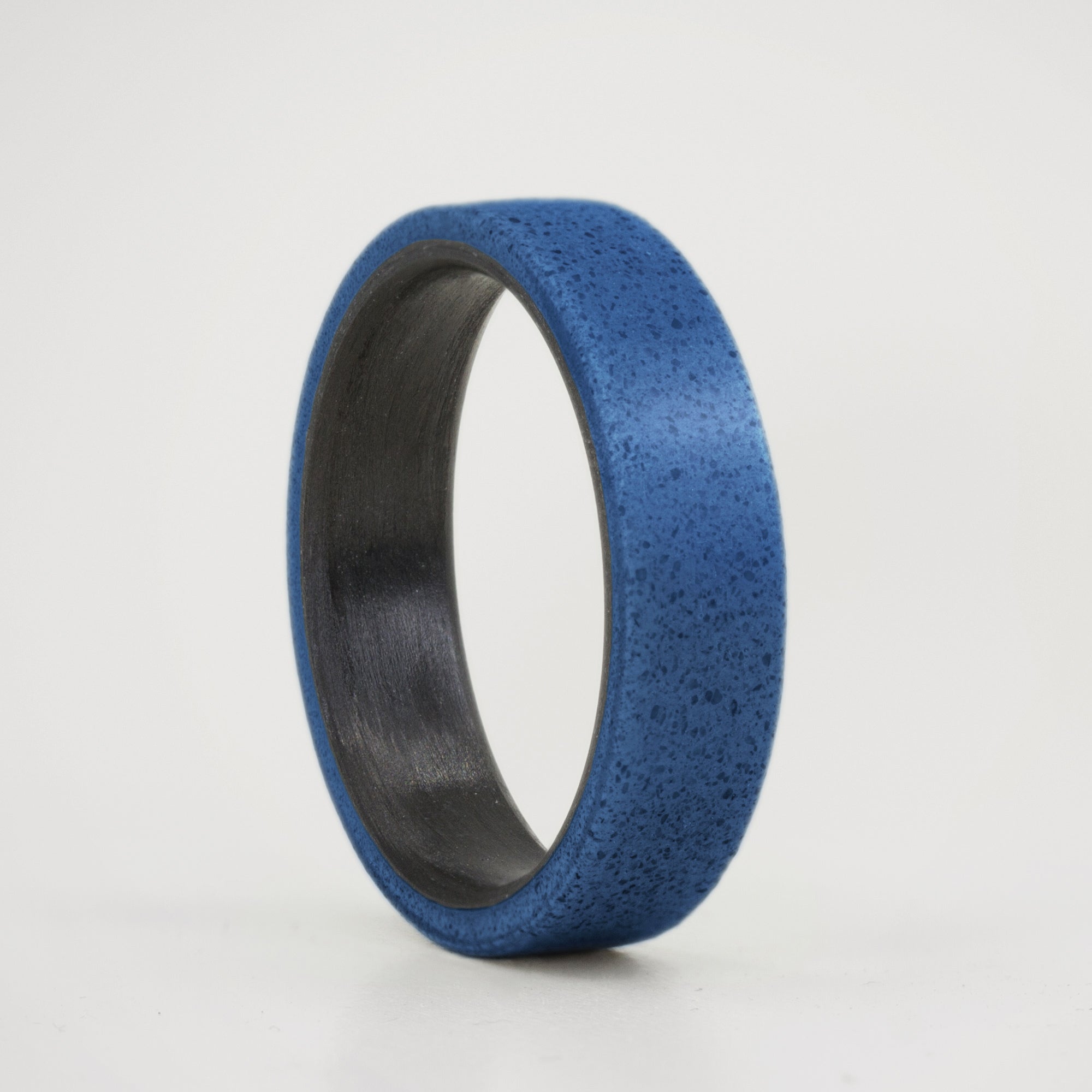 Anillo concreto azul cinta