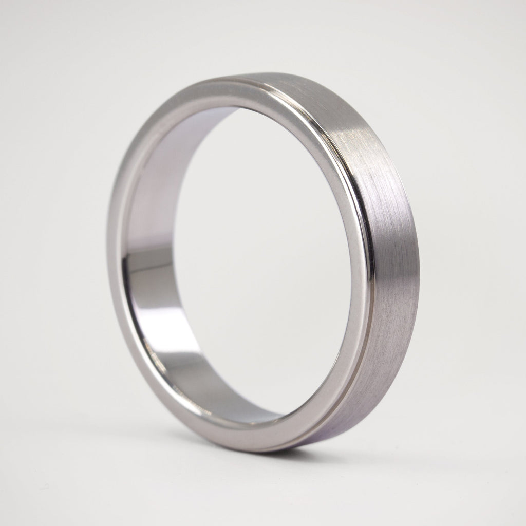 Anillo titanio cepillado