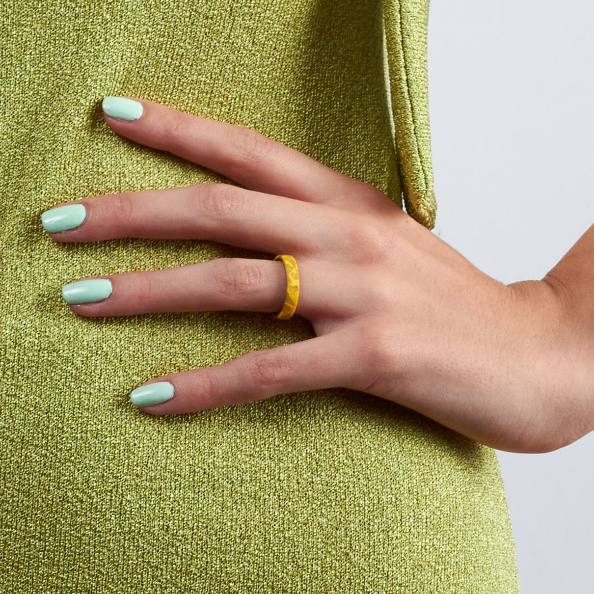 Anillo terrazzo limon y quarzo
