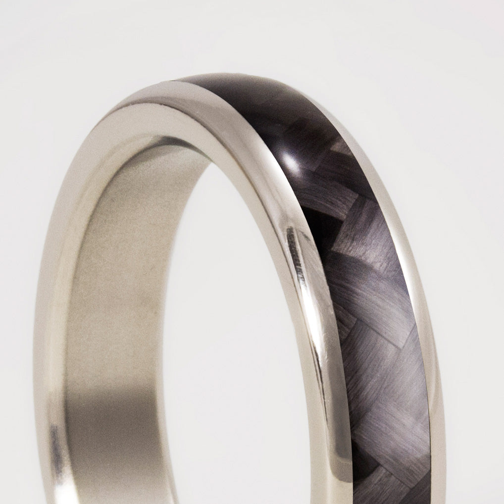 Anillo fibra de carbono twill y titanio